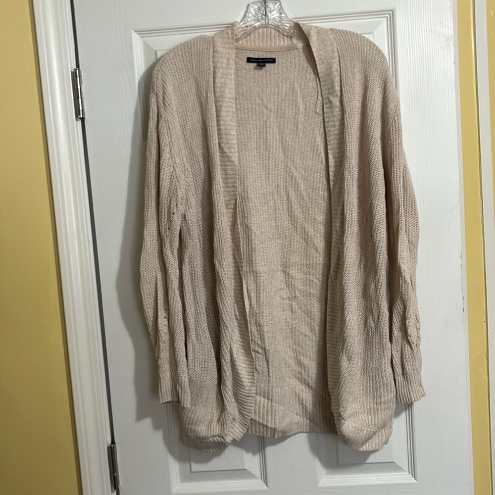 American Eagle cream cardigan